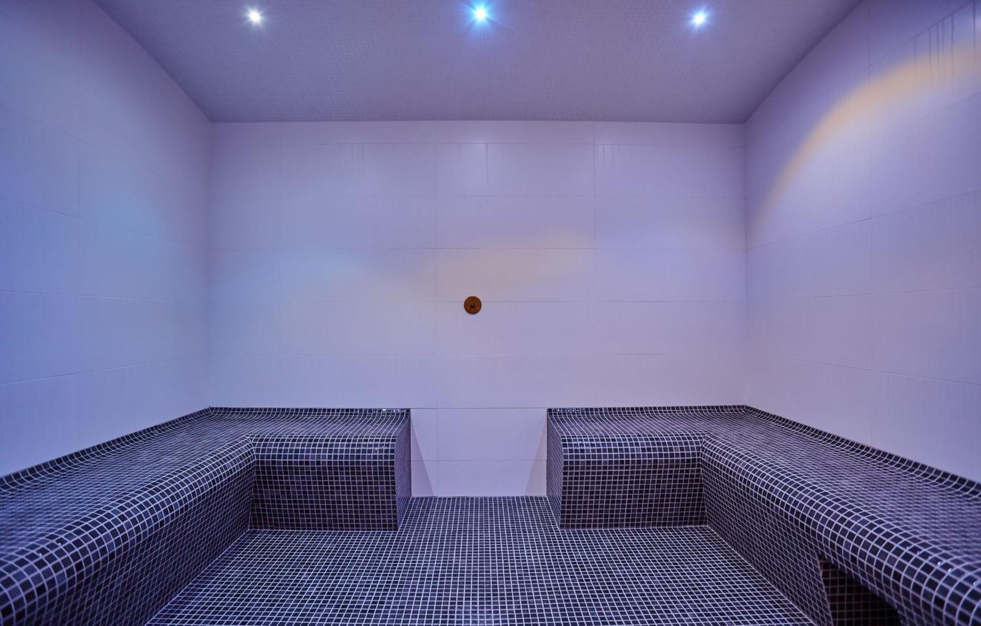 Appart'Hotel Odalys City - Nimes Arenes - Palais Des Congres エクステリア 写真